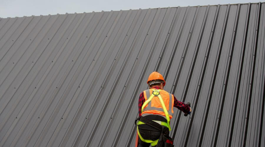 Professional gutter cleaning in Cocoa Beach, FL